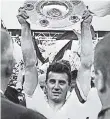  ?? FOTO: DPA ?? Deutscher Meister mit dem 1. FC Köln: Hans Schäfer 1964.