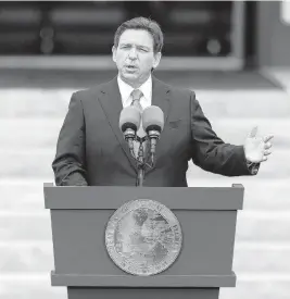  ?? MATIAS J. OCNER mocner@miamiheral­d.com ?? Florida Gov. Ron DeSantis gives a speech during his inaugurati­on ceremony on Jan. 3.