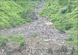  ?? HT PHOTO ?? Debris scattered after a cloudburst in Kumarsain of Shimla district on Sunday.