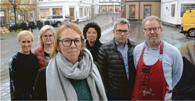  ??  ?? REAGERER: Therese Skretting (t.v.), Merete Nybro Berg, Anna Elise Svennevig, Mette Pederrsen, Mark Thomas Rahd og Richard Nordahl reagerer alle på vedtaket.