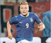  ??  ?? Titular. Ciro Immobile es una de las armas en ataque de la selección italiana.