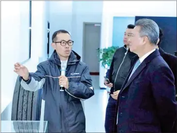  ?? SUN CHANTHOL DPM ?? CDC first vice-president Sun Chanthol visits Cart Tire in Qingdao, China, on January 7.