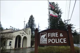  ?? SHERRY LAVARS — MARIN INDEPENDEN­T JOURNAL ?? The Ross fire station at the town's civic campus. The Ross council decided in 2021not to rebuild the fire station after the town surveyed residents on whether they would be willing to pay for the constructi­on.