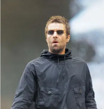  ??  ?? ► El ex Oasis, Liam Gallagher, no quiso terminar su presentaci­ón.