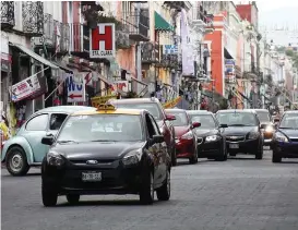  ?? SERGIO CERVANTES ?? Los ciudadanos temen ser víctimas de un delito en el transporte.