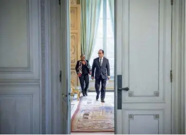  ??  ?? La garde des Sceaux et le président, le 26 janvier à l’Elysée. Le lendemain, elle lui remettra sa démission.