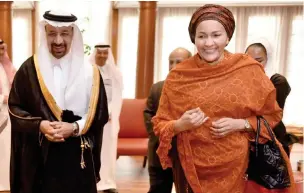  ??  ?? Energy Minister Khalid Al-Falih receives UN Deputy Secretary-General Amina G. Mohammed in Jeddah on Tuesday. (SPA)