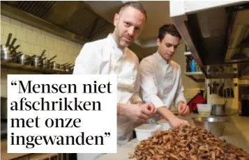  ?? FOTO JORIS HERREGODS ?? De garnaalkro­ketten zijn een vaste waarde op de vleeskaart van Michaël Rewers, chef van Bistrot du Nord.