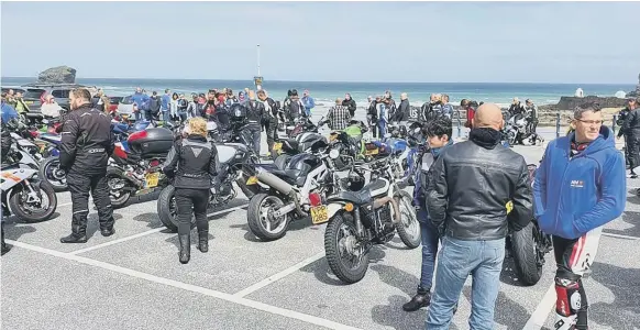  ??  ?? The 1000cc Club Rideout. Photos contribute­d by Holly Griffin