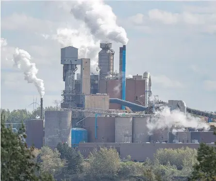  ?? ANDREW VAUGHAN / THE CANADIAN PRESS ?? The Northern Pulp Nova Scotia Corp. mill in Abercrombi­e, N.S., near Pictou. The company, a major employer in Pictou, is being accused of going too far in a battle over pollution levels that is pitting neighbour against neighbour.