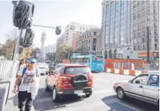  ??  ?? ►► Paso peatonal de Alameda con Ahumada estará cerrado durante 2018.