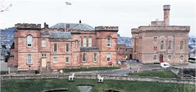  ??  ?? ●●Inverness Castle