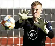  ??  ?? UNDER SCRUTINY Pickford as England’s current No.1