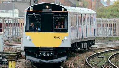  ?? GWR ?? Vivarail is to supply a Class 230 battery train to GWR, along with its Fast Charge technology for use on the Greenford branch from West Ealing in a trial that will start later this year.