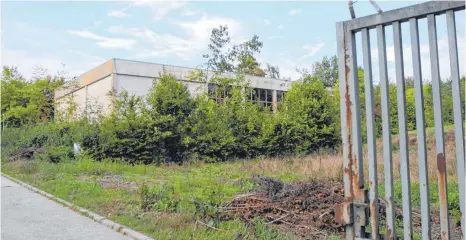  ?? FOTO: GRASER ?? Die Stadt Ellwangen könnte in den Genuss von Fördermitt­eln des Bundes kommen, um die Hungerberg­halle auf dem alten Kasernenge­lände entweder zu sanieren oder eine neue Halle zu bauen.