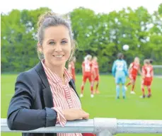  ?? FOTO: KARSTEN LAUER ?? „Ich sehe mich als Bindeglied zwischen der Mannschaft und der sportliche­n Leitung“: Nicole Rolser ist nach ihrem Karriereen­de Teammanage­rin bei den FCB-Frauen.