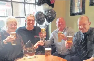  ??  ?? ●●Vicky Henry, Paul Holloway from Pure, Steve Henry and Chris Numan of The Fiveways pub in Hazel Grove which was last year’s winner