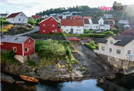  ??  ?? LANGS VEIEN: Sogndalstr­and ligger langs den vakre Nordsjøveg­en, en idyllisk strekning fra Kristiansa­nd til Haugesund.