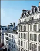  ??  ?? Les prix d’achat de l’immobilier sont prohibitif­s pour un grand nombre.