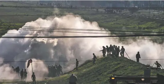  ?? E. ÁLVAREZ/NOTIMEX ?? López Obrador rechazó que el fenómeno del huachicol esté de regreso por el ducto de gas pinchado en el Edomex.