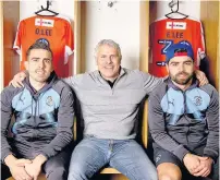  ??  ?? FATHER’S PRIDE Rob Lee joins his sons Olly and Elliot in the Luton dressing room. PICTURE EXCLUSIVE by NICK BOWMAN