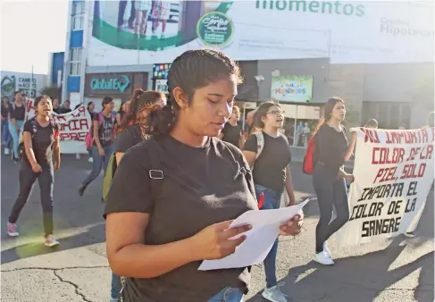  ??  ?? PARTICIPAR­ON 250 jóvenes