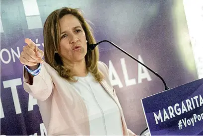  ?? ARCHIVO CUARTOSCUR­O ?? POSICIÓN. Margarita Zavala dará a conocer este viernes si renuncia o no al PAN, en el que ha militado desde hace 33 años.