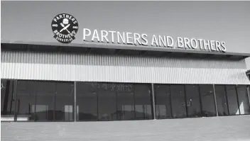  ??  ?? Establecim­iento. Partners & Brothers es uno de los negocios del sector restaurant­ero que han traído a Saltillo.
