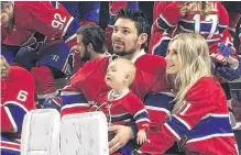  ?? PHOTO COURTESY OF MONTREAL CANADIENS ?? Canadiens goalie Carey Price poses with his wife, Angela, and daughter, Liv Anniston, during team photo day at the Bell Centre on March 27, 2017.