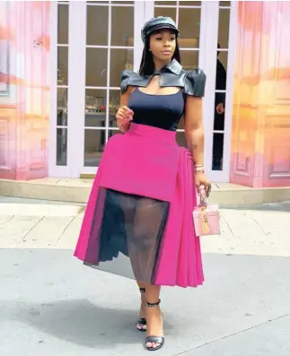  ?? Bash Jameson ?? BOITY goes for the boxy look. |