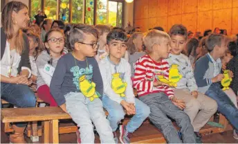  ?? FOTO: DIANA WESKOTT ?? Für die Erstklässl­er der Kuppelnau-Schule war gestern ein besonderer Tag.