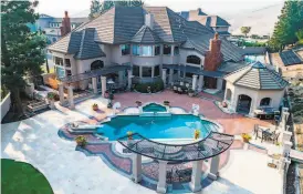  ?? TOURFACTOR­Y ?? 16 East Ridge Ct. in Blackhawk is a fivebedroo­m, fiveandaha­lfbathroom home listed by Compass Realtor Joujou Chawla for $4.6888 million.