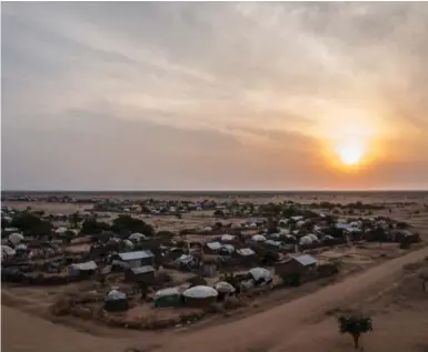  ??  ?? Nearly a quarter-million refugees, mainly Somalis, live in the Dadaab camp in Kenya.