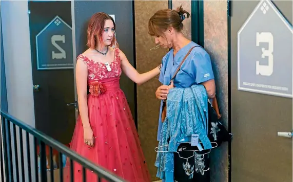  ??  ?? Saoirse Ronan and Laurie Metcalf play mother and daughter in Lady Bird.