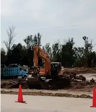  ?? FOTO: YADIRA CÁRDENAS ?? l
AJUSTES. El líder del sector señaló que el aumento en insumos como el concreto puede llegar a afectar la proyección de las obras públicas que realizarán en el municipio.