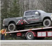  ?? PHOTO AGENCE QMI, MARC VALLIÈRES ?? La voiture du chauffard après la poursuite avec les policiers, hier, à Portneuf.