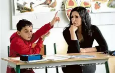  ?? Foto: ČTK ?? S osobní asistentko­u Základní školu U Kříže v Ostravě-Michálkovi­cích navštěvují děti jak většinové společnost­i, tak ty romské.