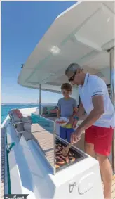  ??  ?? La plancha intégrée dans l’hiloire de cockpit : un vrai bonheur en vacances !