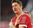  ?? FOTO: DPA ?? Torschütze, aber leicht verletzt: Robert Lewandowsk­i