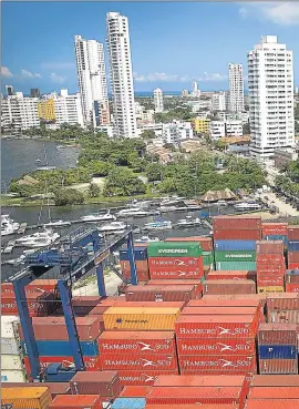  ?? PAUL SMITH / BLOOMBERG ?? El pujante puerto de Cartagena (Colombia)