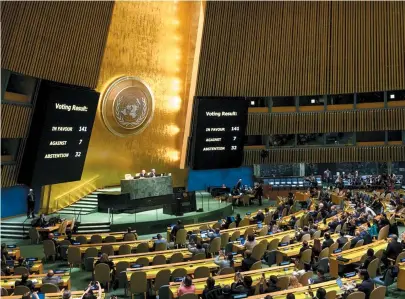  ?? LOEY FELIPE/ONU ?? Resultado da votação no painel da ONU: 141 a favor, 7 contra e 32 abstenções; Brasil votou a favor