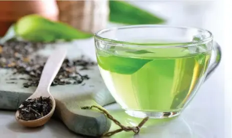  ?? DREAMSTIME ?? Green tea is the most celebrated metabolism-boosting consumable. Studies confirm the polyphenol­s and caffeine in green tea increase the fat you burn.