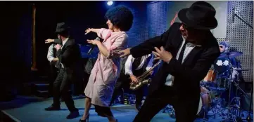  ??  ?? The Blues Brothers Tribute est composé de huit artistes talentueux.