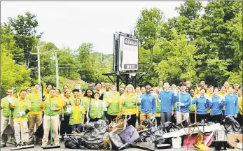  ?? Contribute­d photos ?? Members of the Church of God in Middletown conducted an emergency relief drive for victims affected by Hurricane Maria in September 2017.