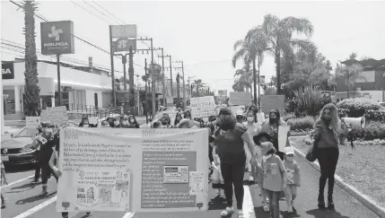  ?? JHENNIFER RENAUD ?? ORIZABA, Ver.
Colectivos feministas marcharon para levantar la voz y exigir maternidad­es libres