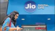  ?? REUTERS/FILE ?? Around 150 million feature phone users could shift to Jio, driving market share shifts to the tune of 15% of sector revenue