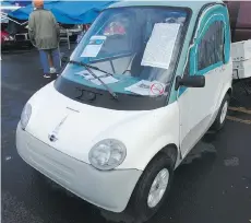  ??  ?? This Canadian-built 1998 Bombardier NEV (Neighborho­od Electric Vehicle) was the most unusual offering in Portland, at US$2,500.