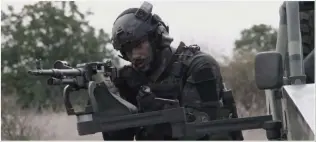  ??  ?? 影片中出现的M240­机枪