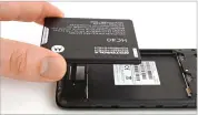  ?? ?? The ifixit website has an illustrate­d guide on how to replace a Moto C battery