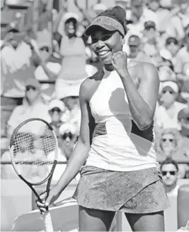  ?? CHARLES TRAINOR JR/TNS ?? Venus Williams survived three match points in her Biscayne. 5-7, 6-3, 7-5 victory on Sunday on Key